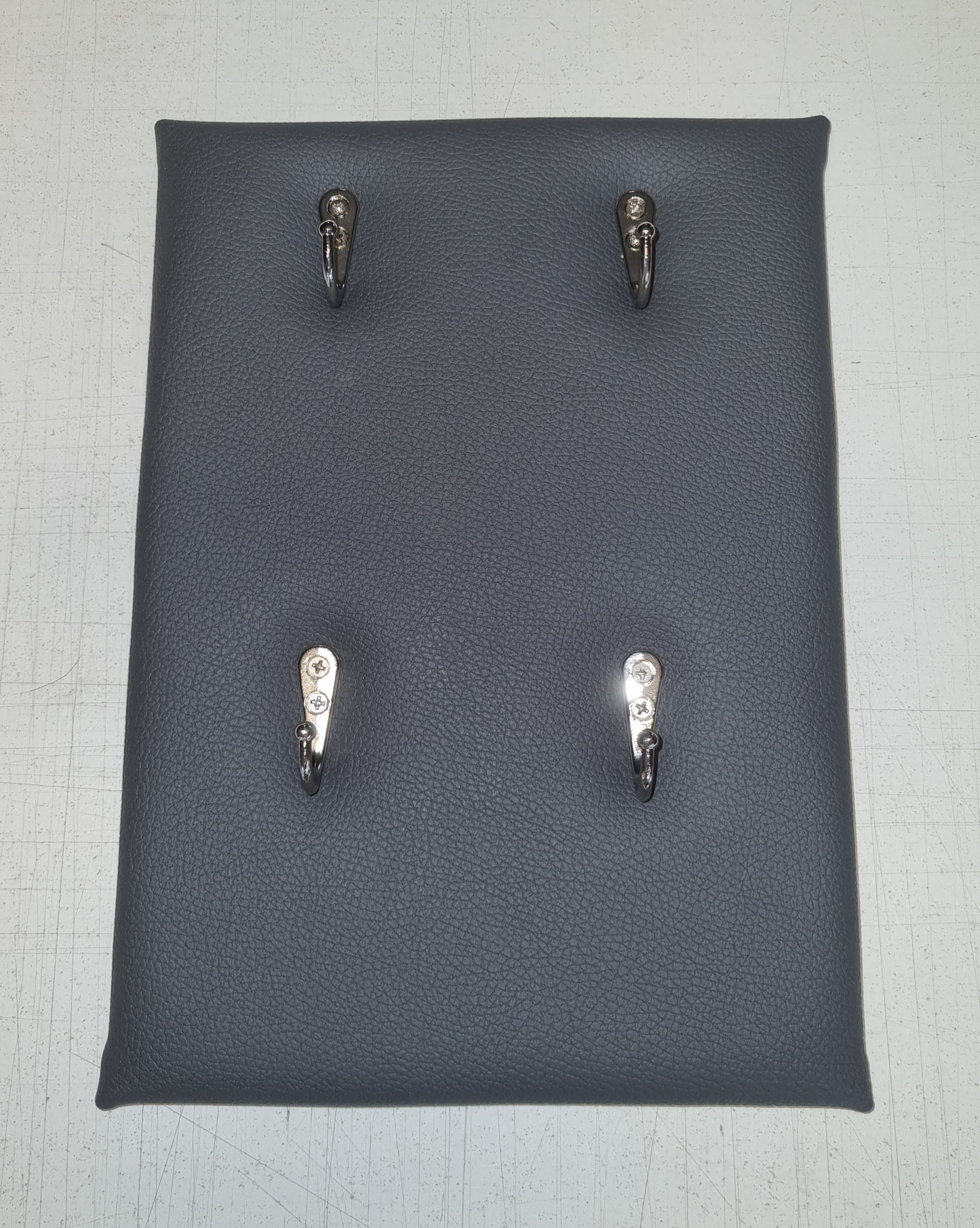 Four hooks, 250mm x 300mm vinyl board only